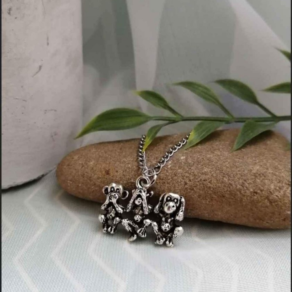 Three wise monkeys , no Speak evil, no see evil, no hear evil, necklace pendant